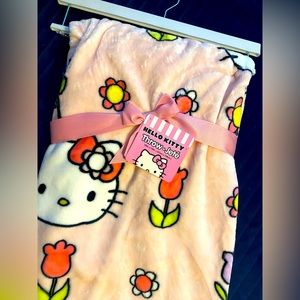 Hello Kitty ❤️ Spring Easter Floral Plush Throw Blanket • 50” x 70”